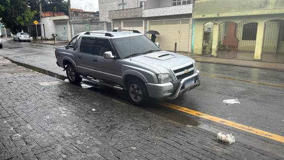 CHEVROLET S10 2.4 MPFI EXECUTIVE 4X2 CD 8V FLEX 4P MANUAL CHEVROLET S10 2.4 MPFI EXECUTIVE 4X2 CD 8V FLEX 4P MANUAL